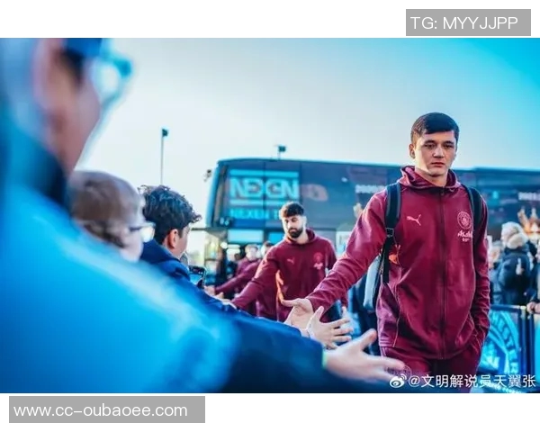 马尔穆什参与踢球风格挑战赛选择胡桑诺夫展现速度魅力