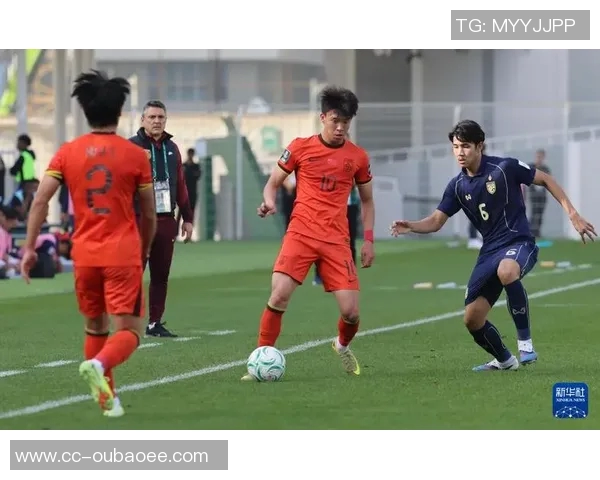 马德兴报道U23国足在沙特首练刘浩帆首次参与全队合练展现状态 马德兴报道U23国足在沙特首练刘浩帆首次参与全队合练展现状态